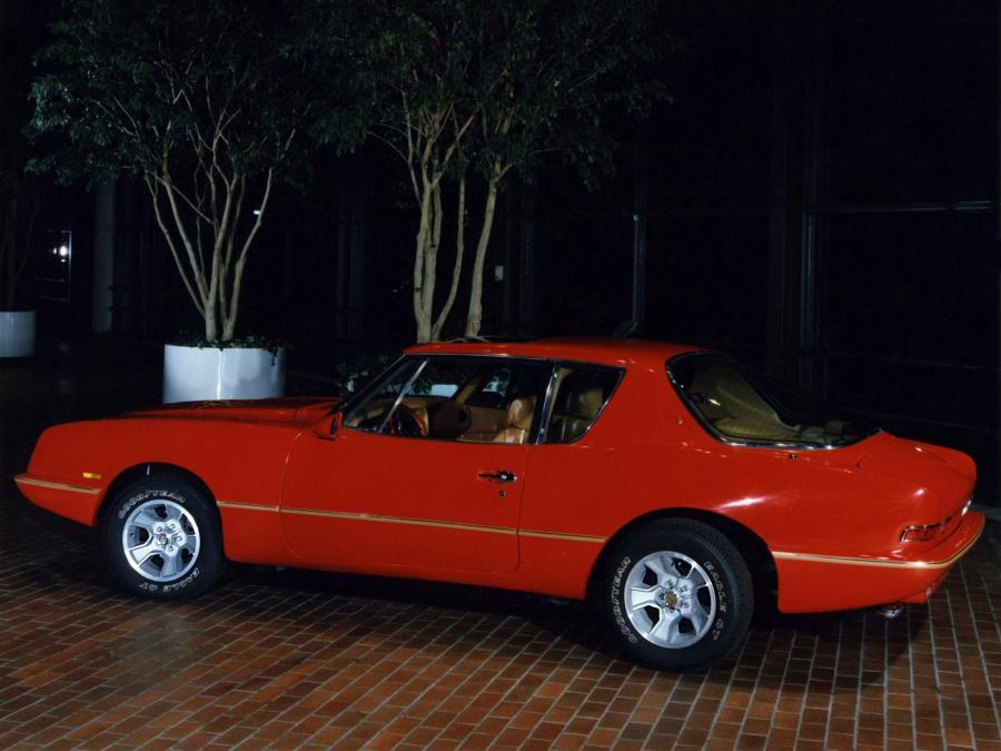  Avanti Coupe 1982 года  (фото 3 из 3)